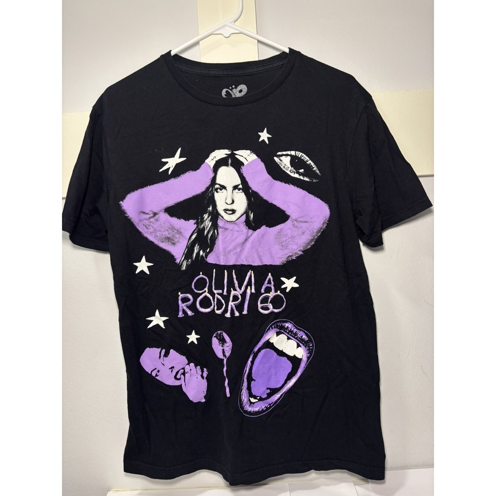 Olivia Rodrigo Graphic T-Shirt Black Purple Stars Cotton Crewneck Tee Size M